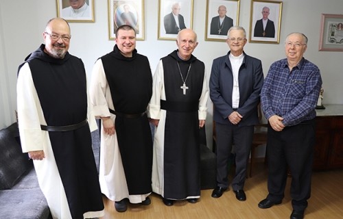 Arquiabade Cisterciense visita diocese